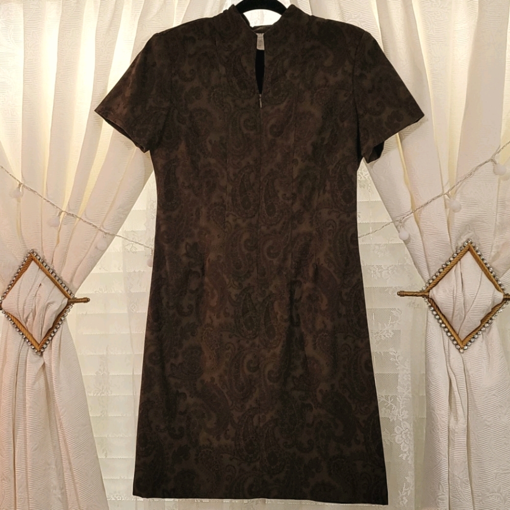 Vintage professional look shift dress